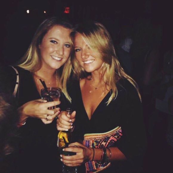 Meet your Posher, Una - Picture 1 of 1